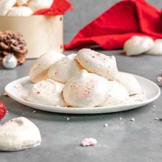 Peppermint Meringues