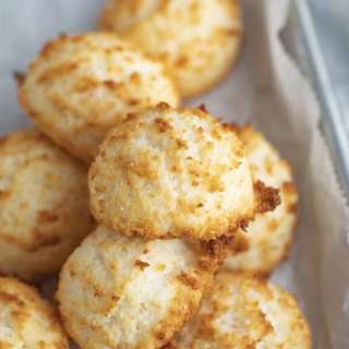 Coconut Macarons