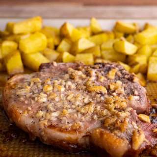 Brown Sugar Garlic Oven Baked Pork Chops