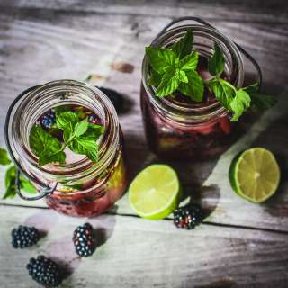Blackberry-Ginger Fizz