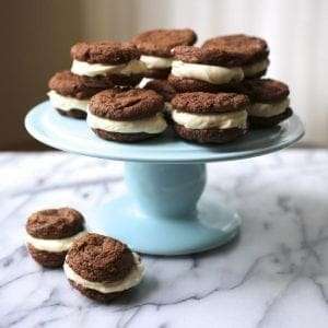 Brownie Bites with Vanilla Mascarpone Filling