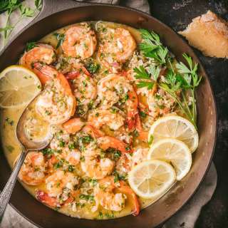 The Most Delicious Garlic-Butter Shrimp Scampi