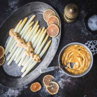 White Asparagus with Black Garlic Aioli