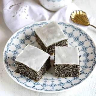 Poppy Seed Cake – Czech Makovec