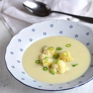 Květáková polévka – Czech Cauliflower Soup