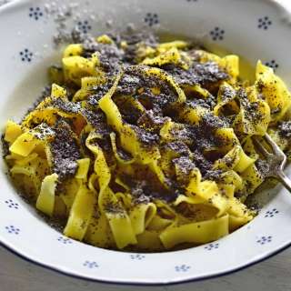 Noodles with Poppy Seeds – Czech Nudle s mákem