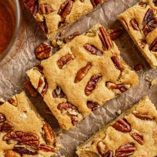 Bourbon Pecan Blondies