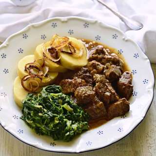 Braised Beef Cubes with Garlic
