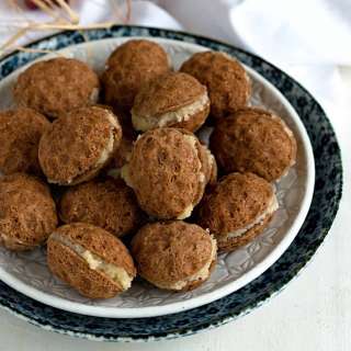 Walnut shaped cookies