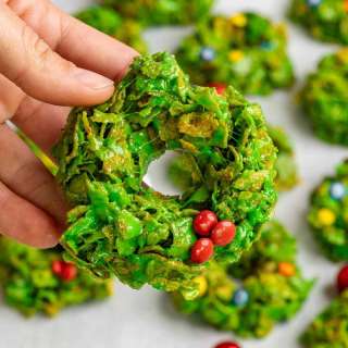 Christmas Wreath Cookies (No Bake!)