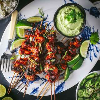 Spicy Garlic-Chili Chicken Skewers with Creamy Avocado-Cilantro Sauce