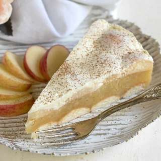 No Bake Apple Jelly Cake