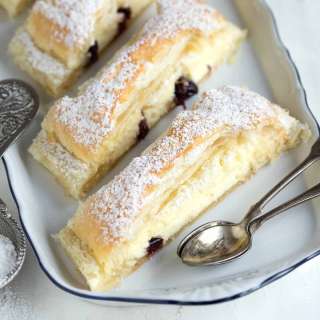 Puff Pastry with Cream Cheese Filling