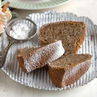 Walnut Bundt Cake (Czech Orechova Babovka)