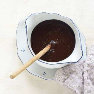 Plum butter sauce (Czech Švestková omáčka)