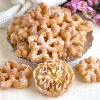 Fried Rosettes (Czech Rozetky)
