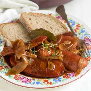 Sausages in Beer Gravy