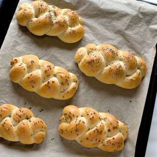 Braided Rolls – Czech Housky