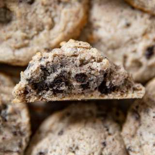 Oreo Cheesecake Cookies