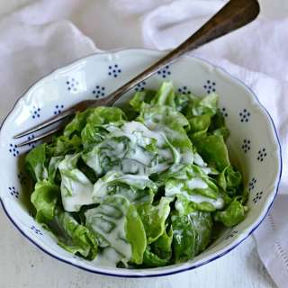 Lettuce Salad with Buttermilk Dressing