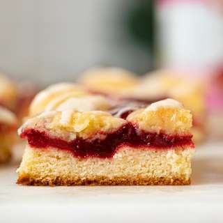 Strawberry Bars