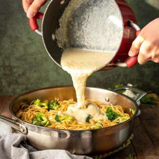 Creamy Classic Alfredo Sauce