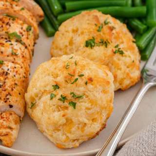 Garlic Cheddar Biscuits