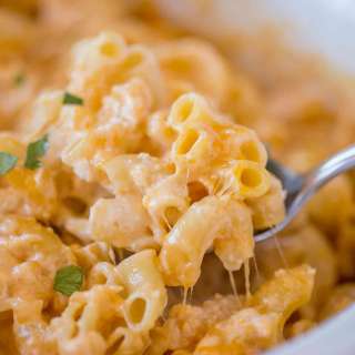 Slow Cooker Mac and Cheese