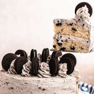 Cookies and Cream Cake